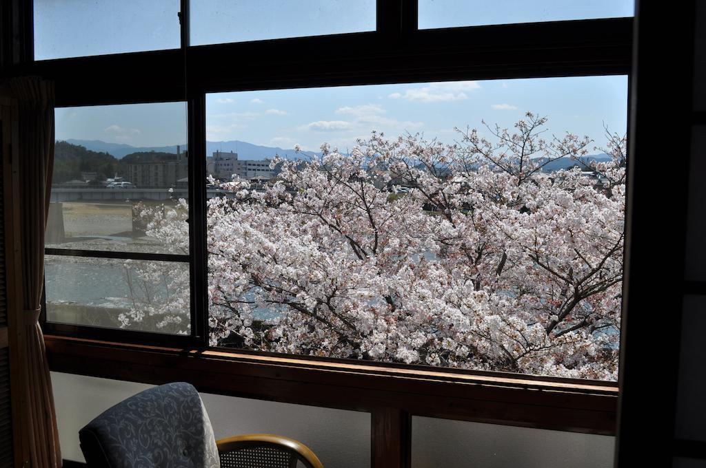 Hitoyoshi Ryokan Exterior photo
